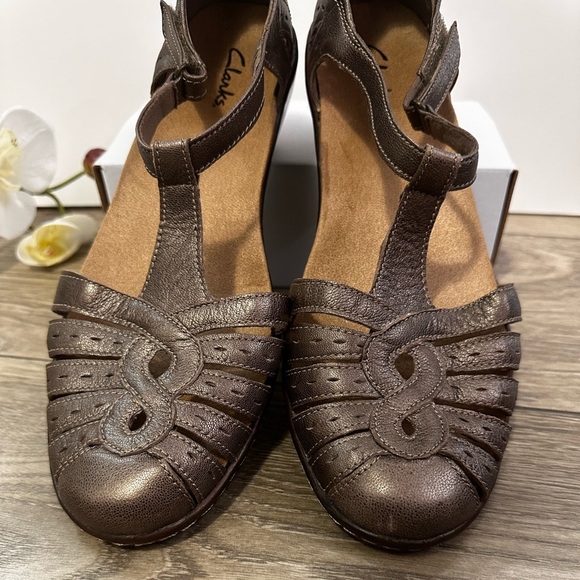 🤎 Clarks Mary Jane Style Heels – Brown (Size 9.5, NWOT) 🤎 - Picture 6 of 8